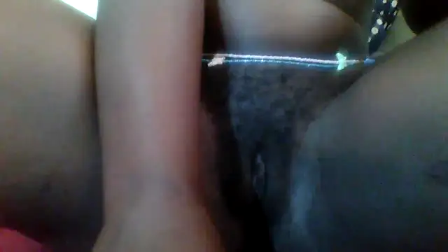 Snapshot of noluthandozuma chatting on 02-14-26, 10:34 noluthandozuma online show from 02-14-26, 10:34