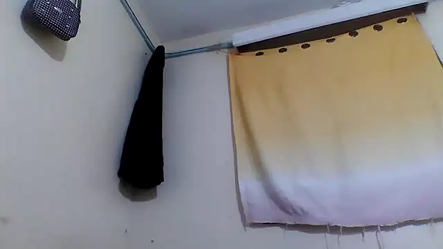 Snapshot of noluthandozuma chatting on 02-20-26, 09:48 noluthandozuma online show from 02-20-26, 09:48