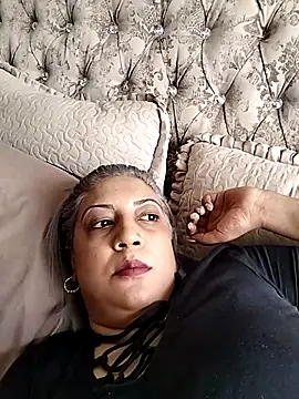 IndianLara online show from 11-14-25, 10:47