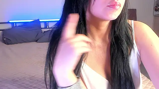 Snapshot of Jasmin_Hottie chatting on 10-26-25, 01:28 Jasmin Hottie online show from 10-26-25, 01:28