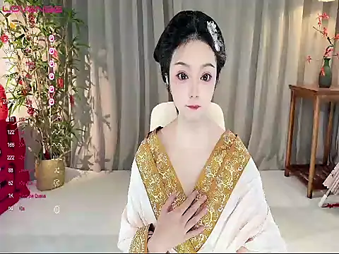 Snapshot of LuckyGirl_GeGe chatting on 10-27-25, 08:07 LuckyGirl GeGe online show from 10-27-25, 08:07