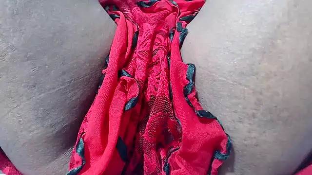 Snapshot of Bracylia chatting on 03-15-26, 08:42 Bracylia online show from 03-15-26, 08:42