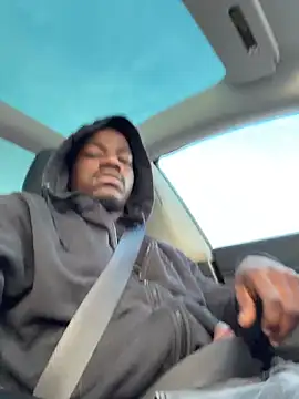 Snapshot of cjbuckkz11 chatting on 11-28-25, 10:12 cjbuckkz11 online show from 11-28-25, 10:12