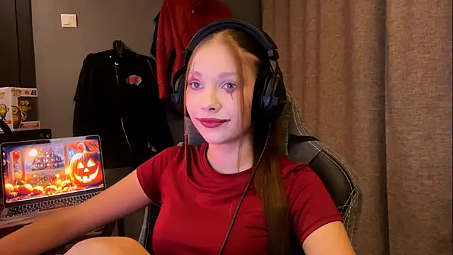 Snapshot of Softixq chatting on 11-01-25, 01:24 Softixq online show from 11-01-25, 01:24