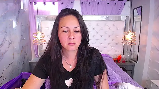 Melissa-roberts online show from 10-24-25, 06:04