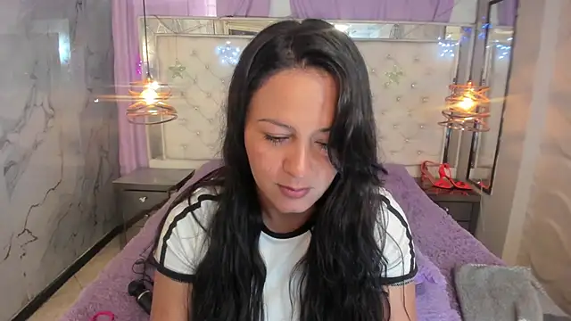 Melissa-roberts online show from 12-16-25, 03:39