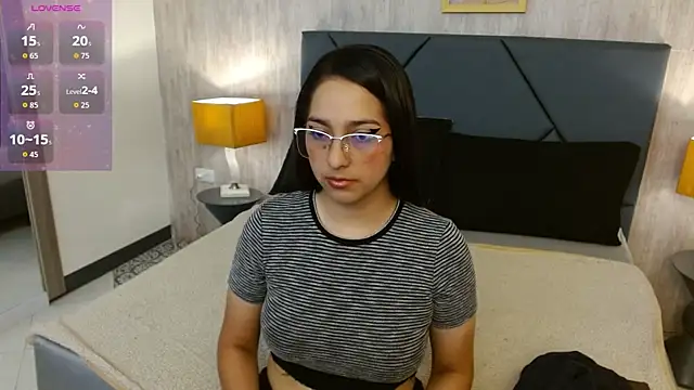 Snapshot of LexyBlaze_ chatting on 12-18-25, 11:27 LexyBlaze online show from 12-18-25, 11:27