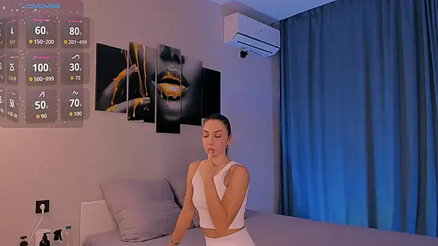 Snapshot of Kandeess chatting on 11-26-25, 01:45 Kandeess online show from 11-26-25, 01:45