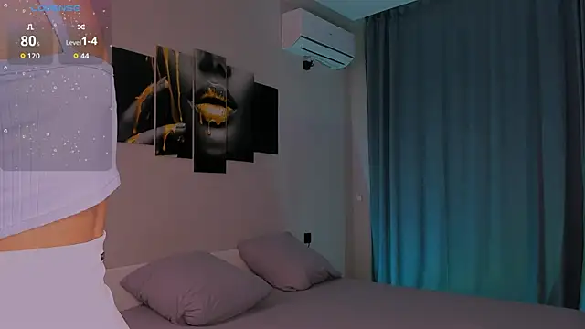 Snapshot of Kandeess chatting on 12-04-25, 02:37 Kandeess online show from 12-04-25, 02:37