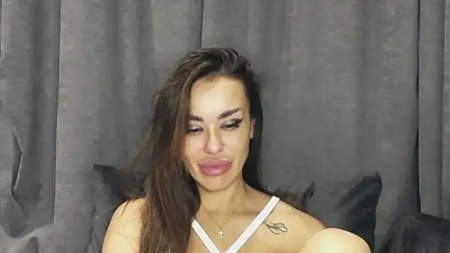 velvetveyraX online show from 10-30-25, 06:41