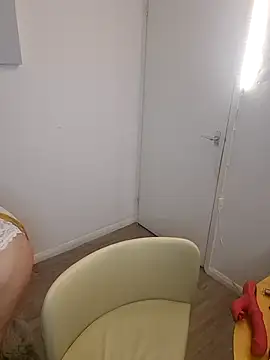 BubblesLovexox online show from 11-24-25, 10:42