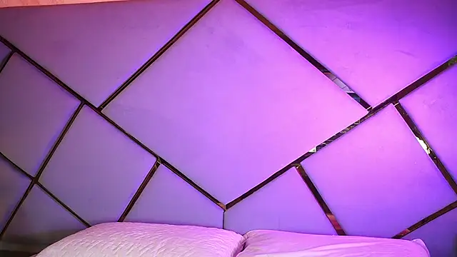 Snapshot of _giggy_2 chatting on 12-05-25, 11:41 giggy 2 online show from 12-05-25, 11:41