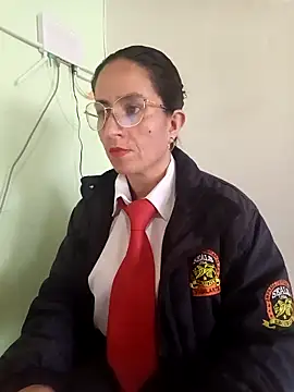 Snapshot of Valentina--1 chatting on 11-04-25, 12:04 Valentina--1 online show from 11-04-25, 12:04