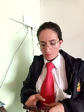 Snapshot of Valentina--1 chatting on 11-06-25, 05:36 Valentina--1 online show from 11-06-25, 05:36