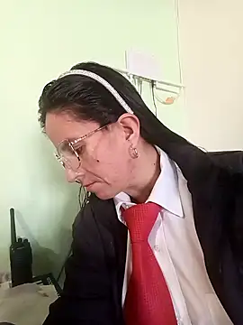 Snapshot of Valentina--1 chatting on 11-13-25, 11:53 Valentina--1 online show from 11-13-25, 11:53