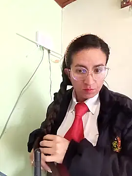 Snapshot of Valentina--1 chatting on 11-15-25, 12:02 Valentina--1 online show from 11-15-25, 12:02