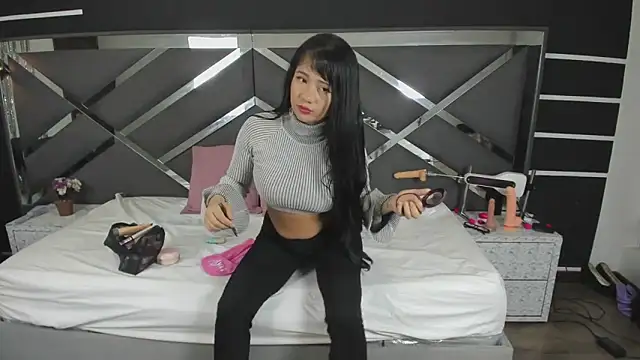 ScarlettParker online show from 11-06-25, 01:12