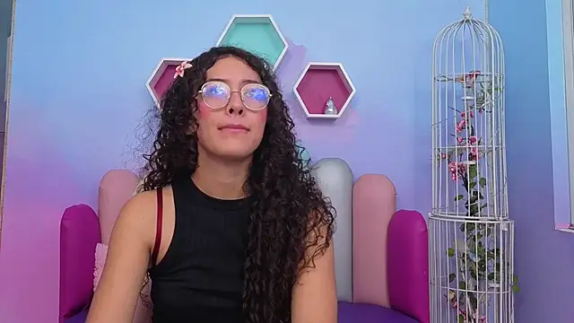 Snapshot of Sasha-Monroe chatting on 11-05-25, 11:49 Sasha-Monroe online show from 11-05-25, 11:49