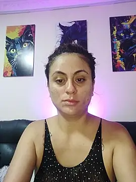 Snapshot of Caroline_Jons chatting on 10-31-25, 10:49 Caroline Jons online show from 10-31-25, 10:49