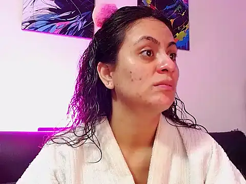 Snapshot of Caroline_Jons chatting on 11-10-25, 02:05 Caroline Jons online show from 11-10-25, 02:05