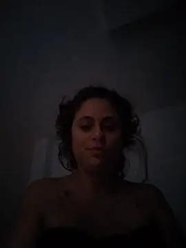 Snapshot of Caroline_Jons chatting on 11-20-25, 03:01 Caroline Jons online show from 11-20-25, 03:01