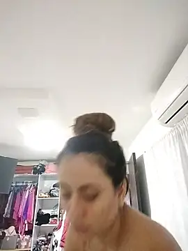 Snapshot of Caroline_Jons chatting on 12-03-25, 12:25 Caroline Jons online show from 12-03-25, 12:25