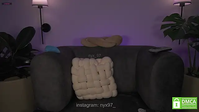 Snapshot of nyx_97 chatting on 11-23-25, 03:39 nyx 97 online show from 11-23-25, 03:39