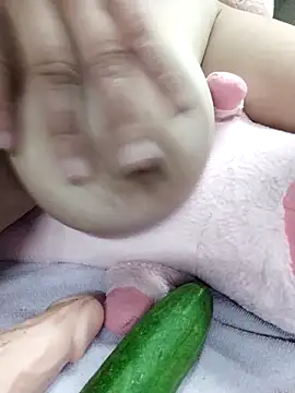 Snapshot of Big_booobs8 chatting on 11-14-25, 02:10 Big booobs8 online show from 11-14-25, 02:10