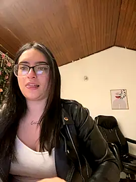 Snapshot of Kloe_Novoa chatting on 11-04-25, 12:48 Kloe Novoa online show from 11-04-25, 12:48