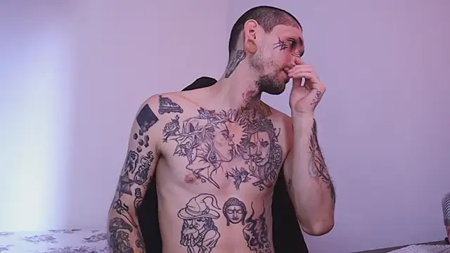 Snapshot of TokyoHatsumoto chatting on 11-16-25, 04:56 TokyoHatsumoto online show from 11-16-25, 04:56