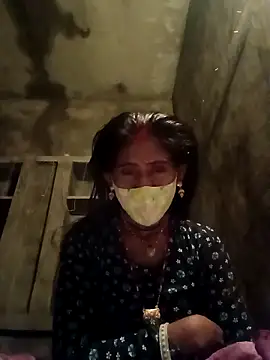 Snapshot of QRANSEXI chatting on 10-31-25, 03:02 QRANSEXI online show from 10-31-25, 03:02