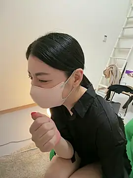 Snapshot of akimix_xoxo chatting on 03-04-26, 04:02 akimix xoxo online show from 03-04-26, 04:02