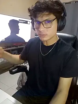 Snapshot of Ais_B10 chatting on 11-26-25, 03:40 Ais B10 online show from 11-26-25, 03:40