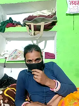 Snapshot of Hot_nenshi chatting on 10-28-25, 01:36 Hot nenshi online show from 10-28-25, 01:36