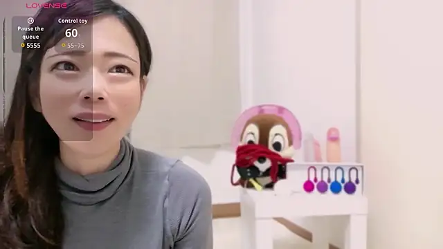 chie  xx online show from 11-05-25, 01:27