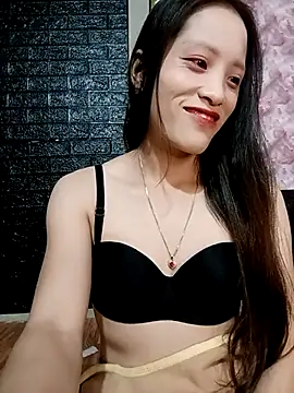 Snapshot of ezabel- chatting on 10-25-25, 02:13 ezabel- online show from 10-25-25, 02:13