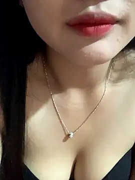 Snapshot of gau-misa chatting on 11-04-25, 05:34 gau-misa online show from 11-04-25, 05:34