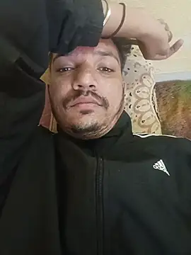 Snapshot of indoregigolo chatting on 12-18-25, 02:28 indoregigolo online show from 12-18-25, 02:28