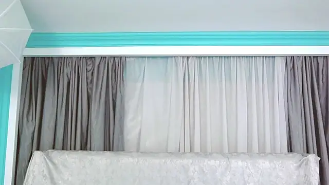 Snapshot of MargoLyons chatting on 11-17-25, 08:47 MargoLyons online show from 11-17-25, 08:47