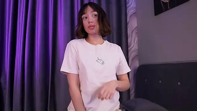 Snapshot of starlizzy chatting on 10-27-25, 06:50 starlizzy online show from 10-27-25, 06:50