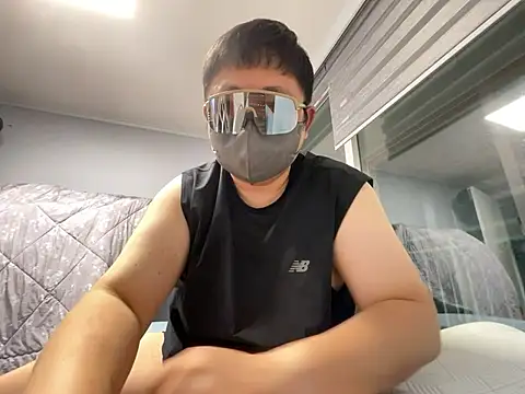 winxp000000 online show from 10-24-25, 02:13