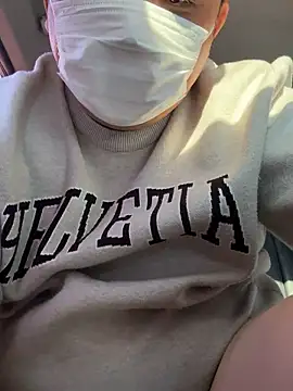 winxp000000 online show from 11-10-25, 03:16