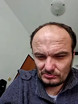 Snapshot of domymatteo69 chatting on 10-28-25, 02:42 domymatteo69 online show from 10-28-25, 02:42