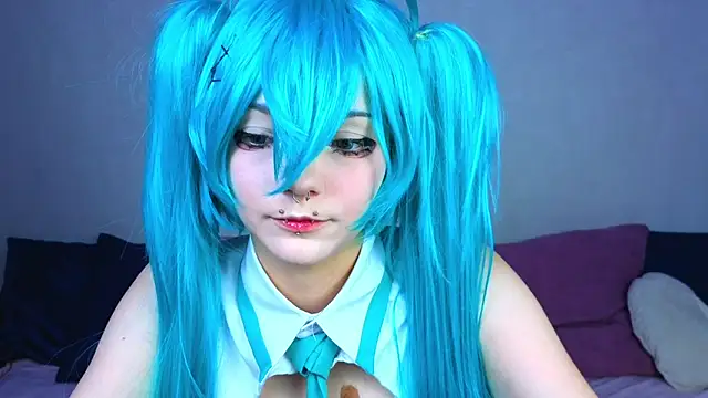 Snapshot of KittieHeart chatting on 11-14-25, 09:02 KittieHeart online show from 11-14-25, 09:02