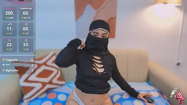 Snapshot of Lailaa_lush chatting on 11-22-25, 07:18 Lailaa lush online show from 11-22-25, 07:18