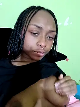 Snapshot of blue_velvett chatting on 10-25-25, 09:20 blue velvett online show from 10-25-25, 09:20