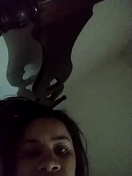 Snapshot of lovecarolyne chatting on 10-26-25, 02:39 lovecarolyne online show from 10-26-25, 02:39