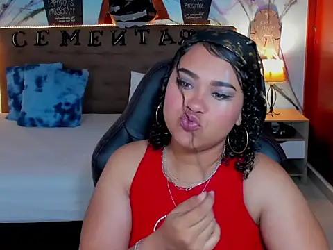 Snapshot of Prettyy_zoe chatting on 10-26-25, 11:49 Prettyy zoe online show from 10-26-25, 11:49