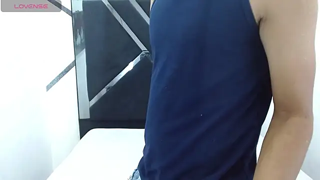 Snapshot of wiltom_ chatting on 11-04-25, 09:25 wiltom online show from 11-04-25, 09:25