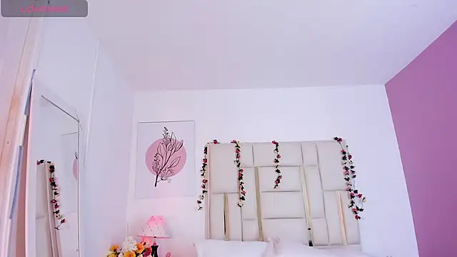 Snapshot of Maxxine_VX chatting on 11-09-25, 07:34 Maxxine VX online show from 11-09-25, 07:34